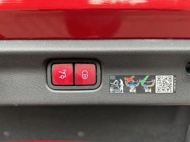 Mercedes-Benz EQE 350 AMG Line Sedan