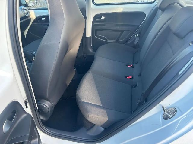 Volkswagen up! 1.0 MPI