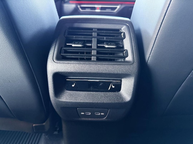 Volkswagen Tiguan Tiguan 2,0   R-L  DT142 TDID7A