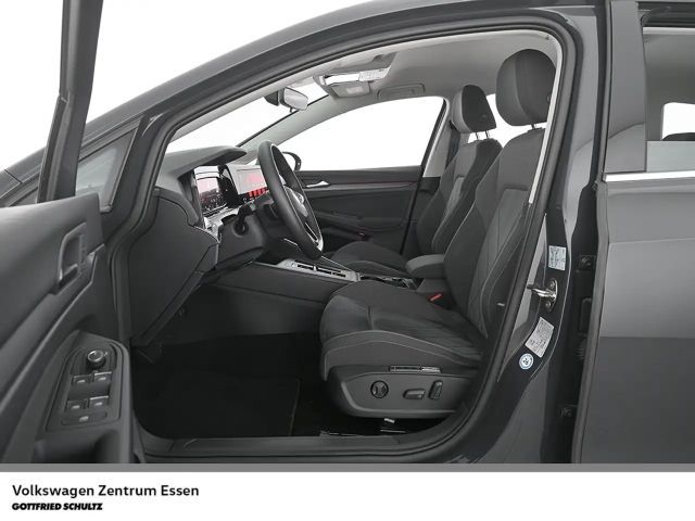 Volkswagen Golf DSG Style Variant