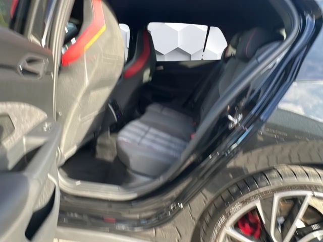 Volkswagen Golf 2.0 TSI Golf VIII