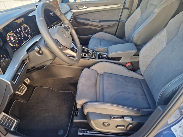 Volkswagen Golf 1.5 eTSI Golf VIII