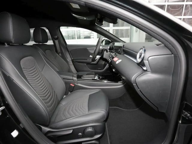 Mercedes-Benz A 200 Progressive