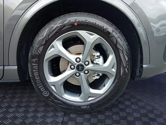 Ford Kuga ST Line
