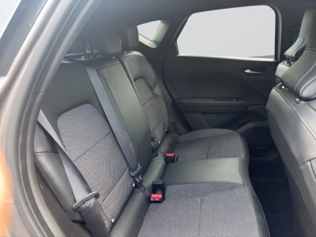 Renault Captur Hybrid TCe 160