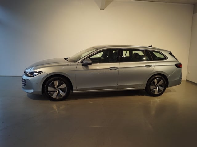 Volkswagen Passat 1.5 eTSI DSG Variant