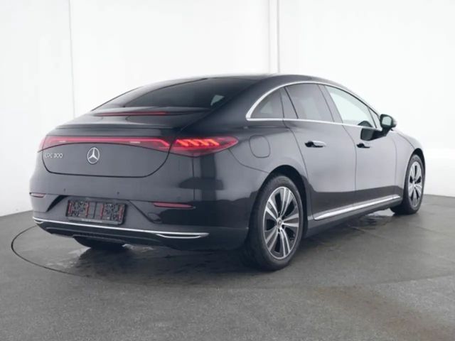 Mercedes-Benz EQE 300 Sedan