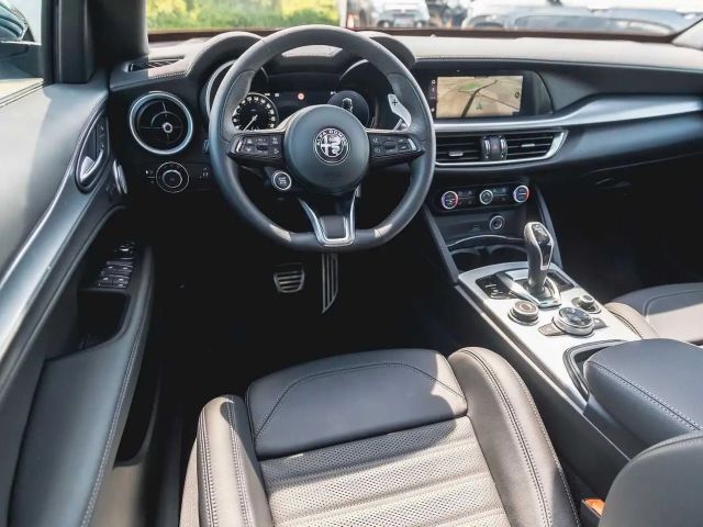 Alfa Romeo Stelvio AT8 Q4 Turbo Veloce