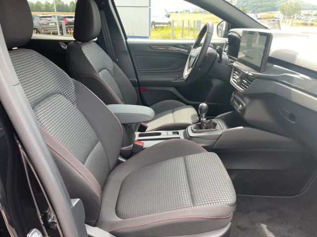 Ford Focus ST Line Wagon