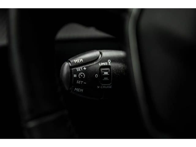 Peugeot 208 MHEV | 360° Camera | Dodehoekd. | Navi. | Parke...