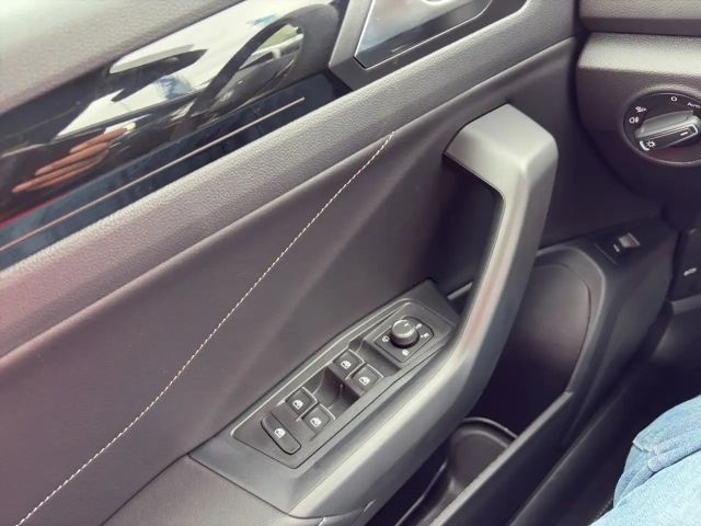 Volkswagen T-Roc DSG R-Line