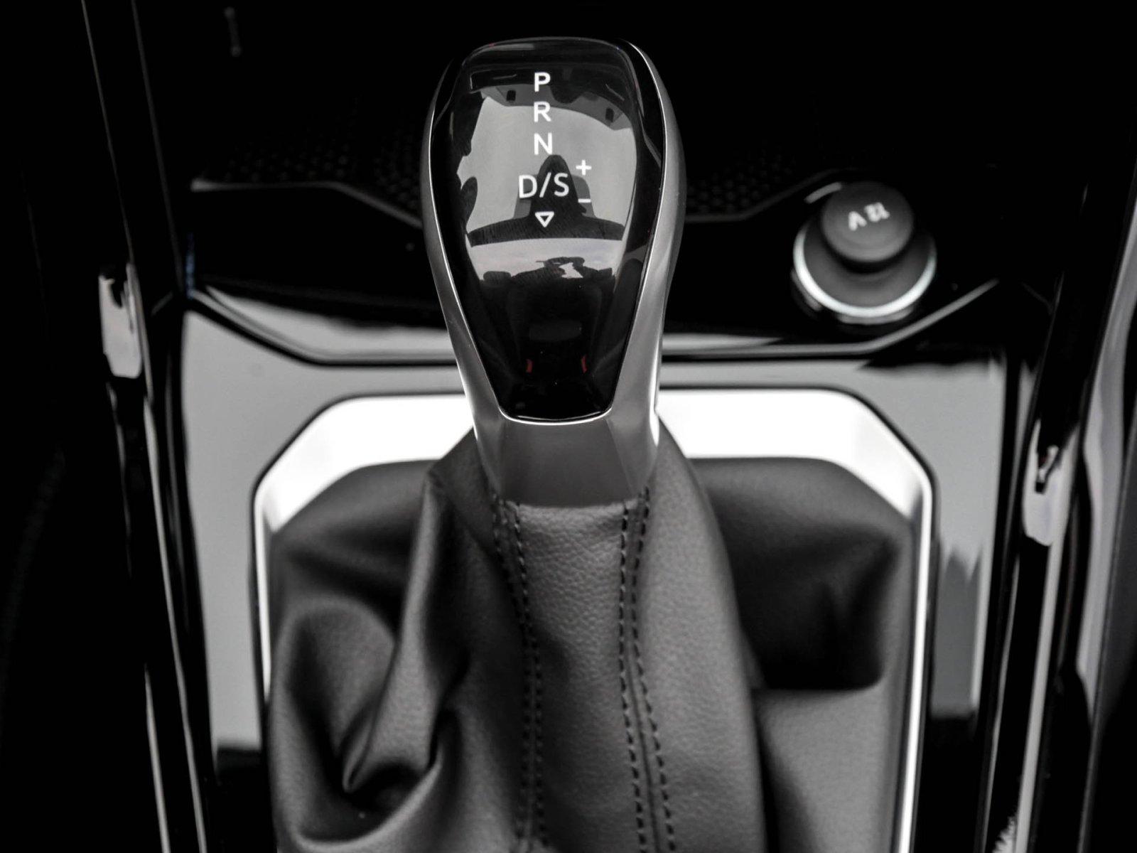 Volkswagen T-Roc 1.5 TSI Cabriolet DSG R-Line