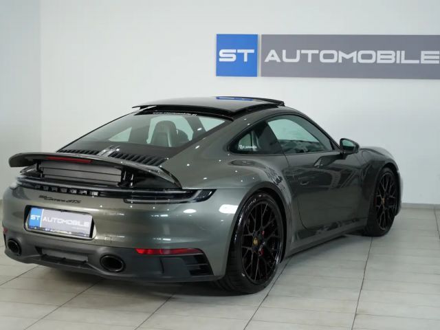 Porsche 992 Carrera Coupé GTS