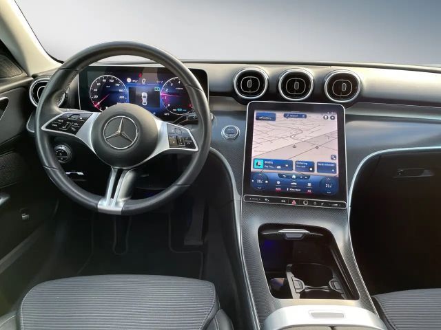 Mercedes-Benz C 200 AVANTGARDE Sedan