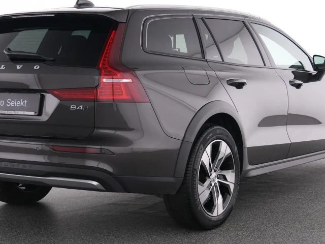 Volvo V60 Cross Country AWD Plus
