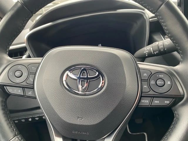 Toyota Corolla Hybride Team D