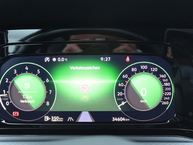 Volkswagen Golf 1.5 TSI Golf VIII Plus