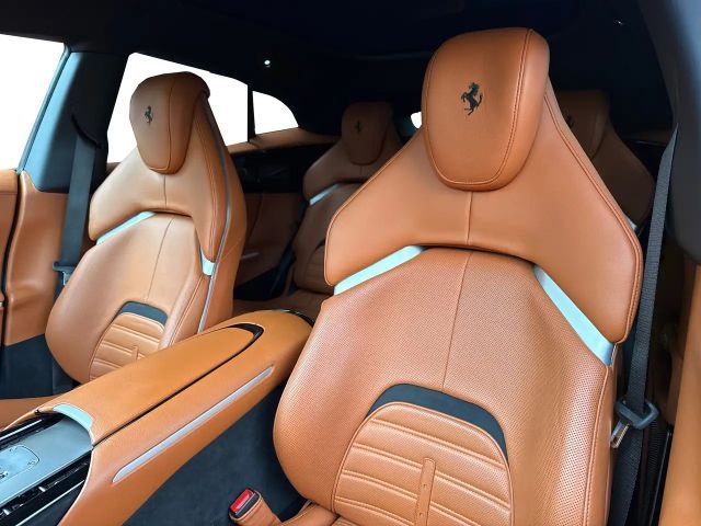 Ferrari Purosangue *Embleme*HiFi*PDC*Klima*Leder*