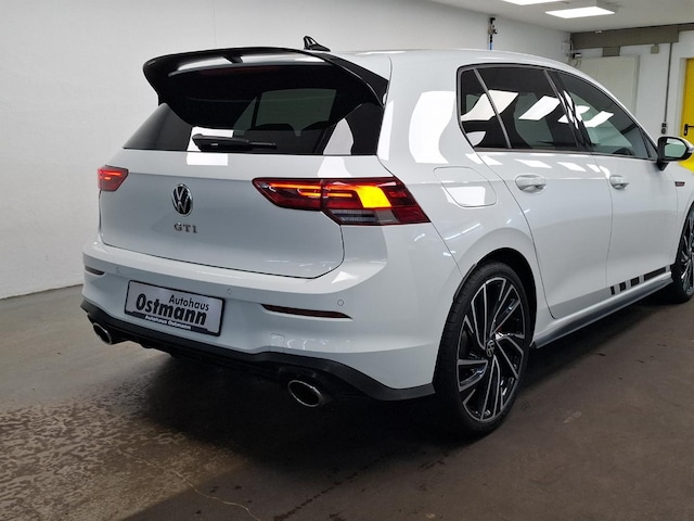 Volkswagen Golf 2.0 TSI Golf VIII