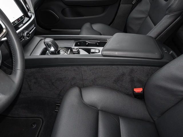 Volvo V60 Cross Country AWD Plus