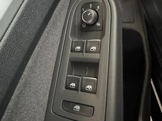 Volkswagen Golf 1.5 eTSI Golf VIII Life