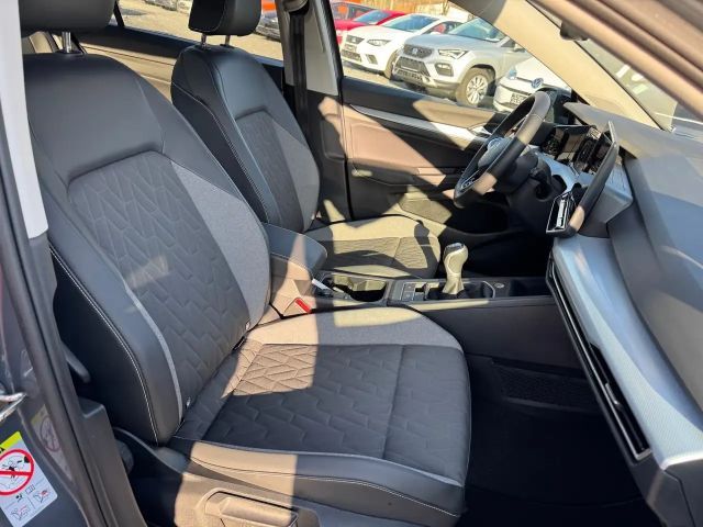 Volkswagen Golf 1.5 TSI Golf VIII