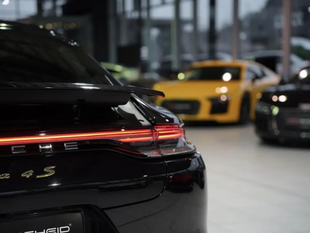 Porsche Panamera 4S E-Hybrid S