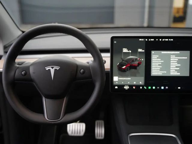 Tesla Model Y Performance