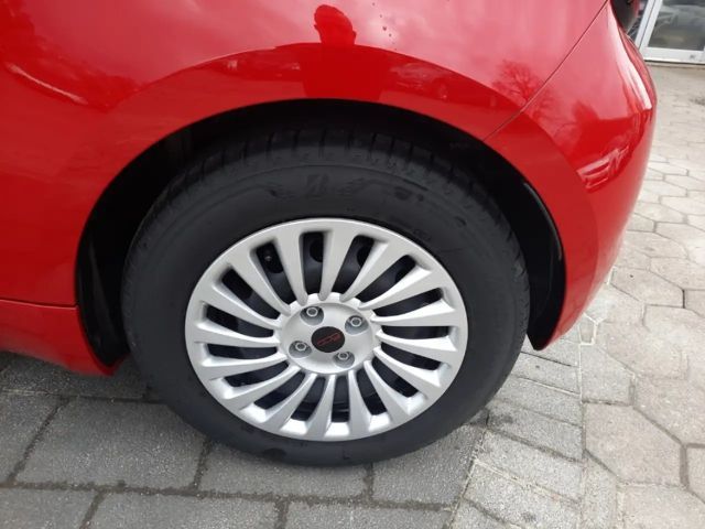Fiat 500e RED