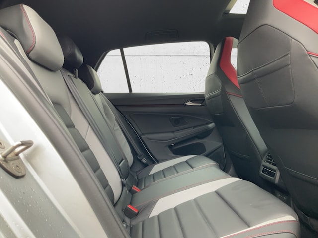 Volkswagen Golf 2.0 TSI Golf VIII