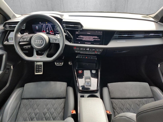 Audi RS3 Quattro S-Tronic Sedan