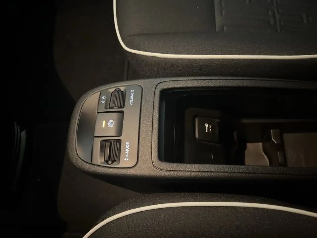 Fiat 500e Limosine 42KWH, Sitzheizung, Allwetterräder auf AL