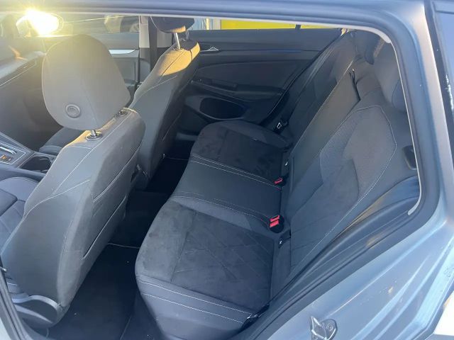 Volkswagen Golf DSG Life Variant