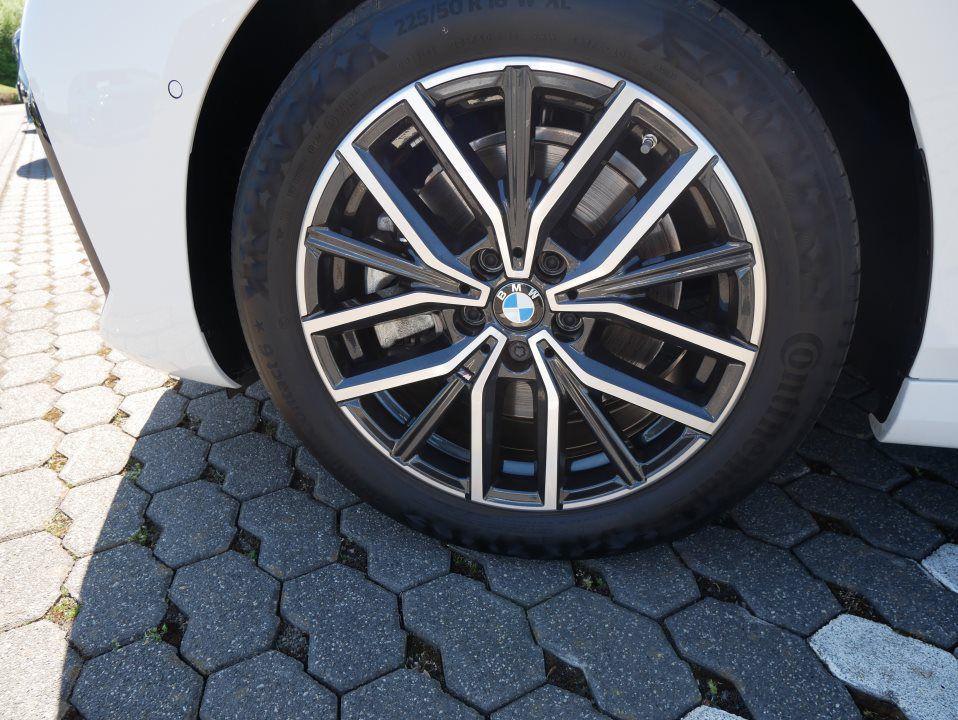 BMW 223 Active Tourer xDrive