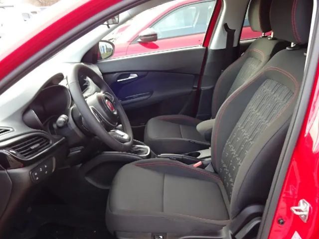 Fiat Tipo Cross RED Station wagon