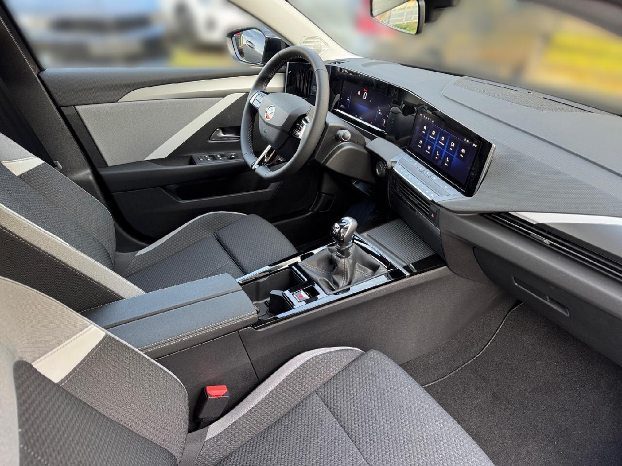 Opel Astra 1.2 Turbo Edition Turbo