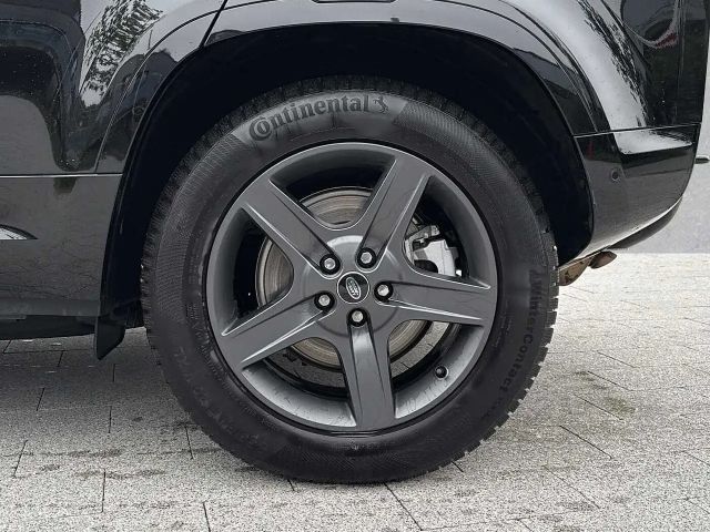 Land Rover Defender 110 D300 Dynamic SE