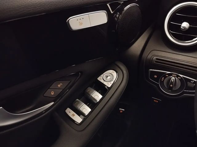 Mercedes-Benz GLC 300 4MATIC