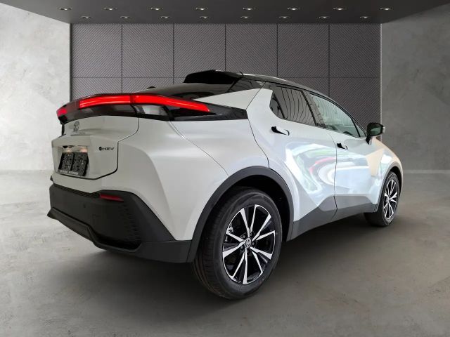 Toyota C-HR Active Hybride