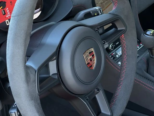 Porsche Boxster 718 RS