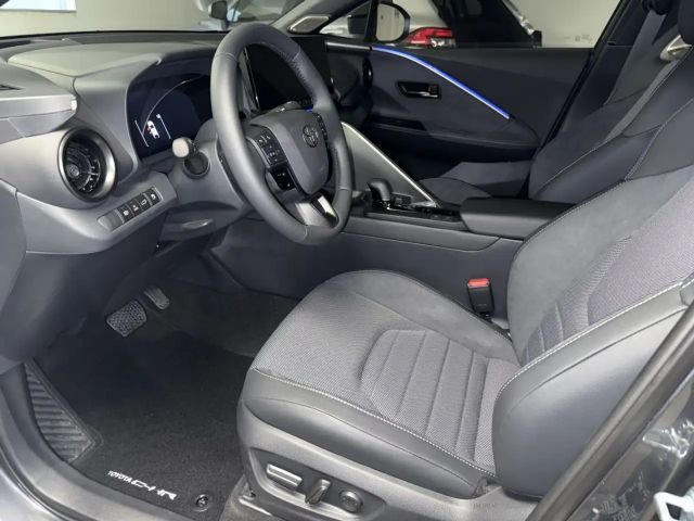 Toyota C-HR Lounge Plug-in