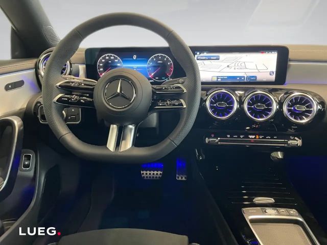 Mercedes-Benz CLA 200 AMG Line Shooting Brake