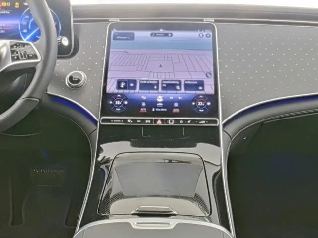 Mercedes-Benz EQE 300 Sedan