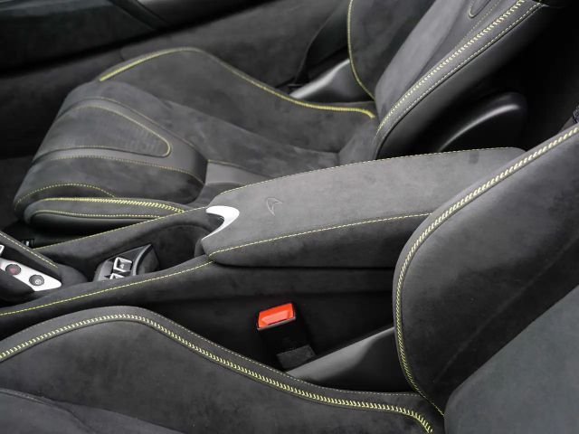 McLaren 750S Spider Carbon, Black Pack, B&W Sound