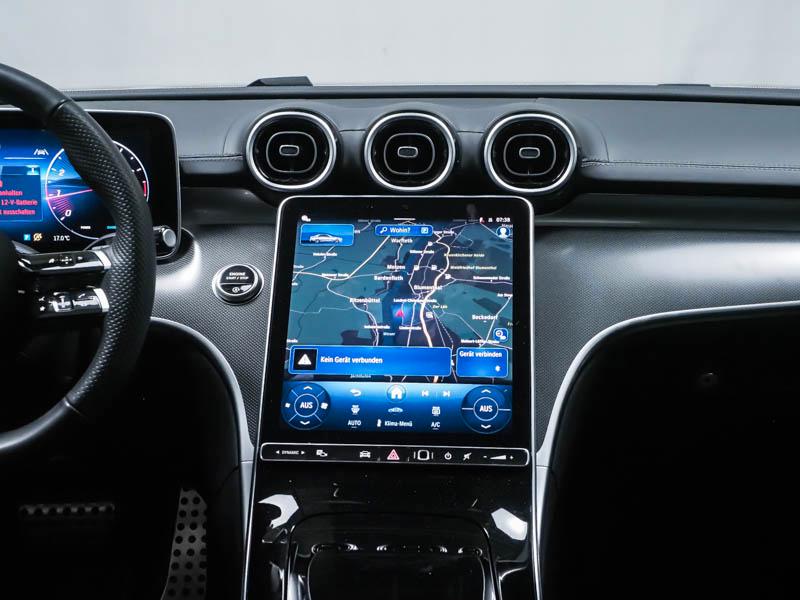 Mercedes-Benz C 200 AMG Line Sedan