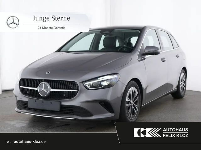 Mercedes-Benz B 200 Sedan