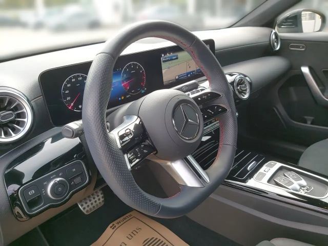 Mercedes-Benz A 200 AMG Line Hatchback