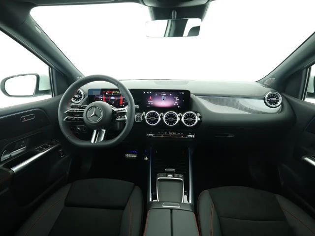 Mercedes-Benz B 200 AMG Line
