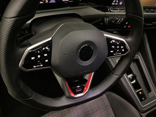 Volkswagen Golf DSG GTI