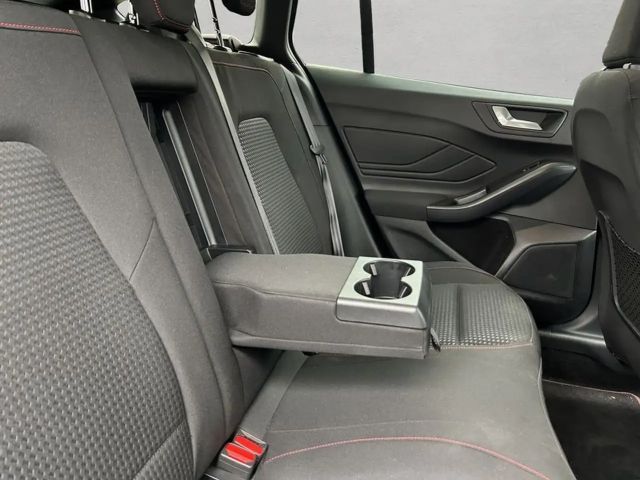 Ford Focus ST Line Wagon